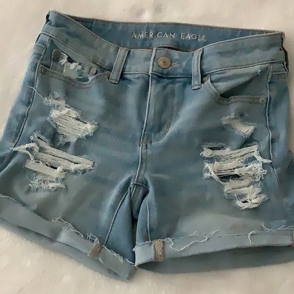 AE MIDI Ripped Light Wash Blue Denim Dream Shorts - Picture 4 of 10